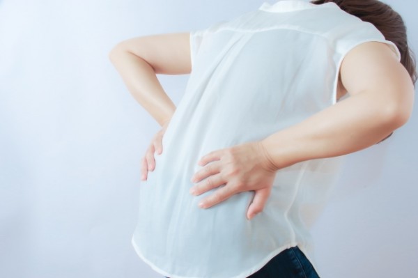 腰痛治療に革命！YNSA頭皮鍼の驚くべき効果サムネイル